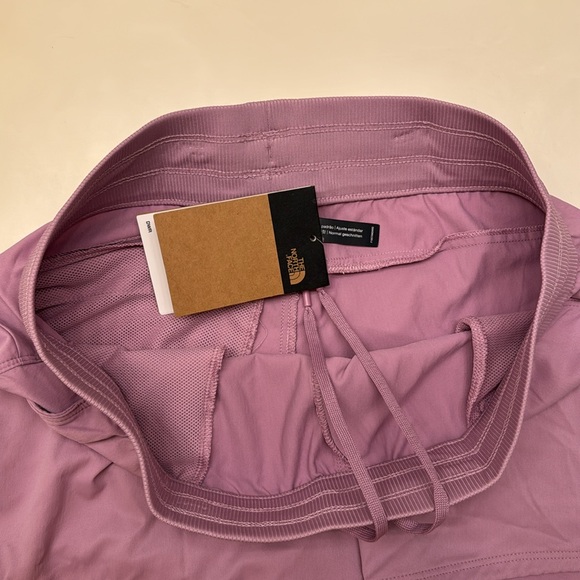 The North Face Women’s Shorts - Picture 6 of 8